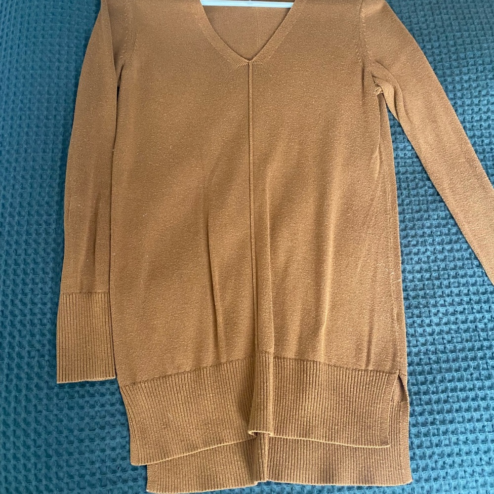 Elegant Brown V-Neck Sweater